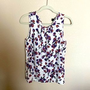 Halogen Flowered Sleeveless Blouse